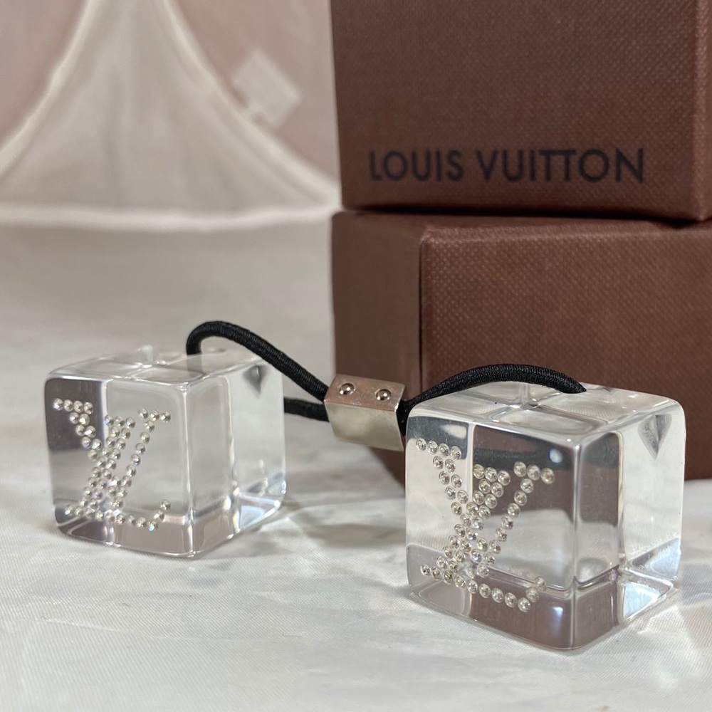 LOUIS VUITTON Cubed Crystal Monogram Hair Tie - Picture 4 of 6